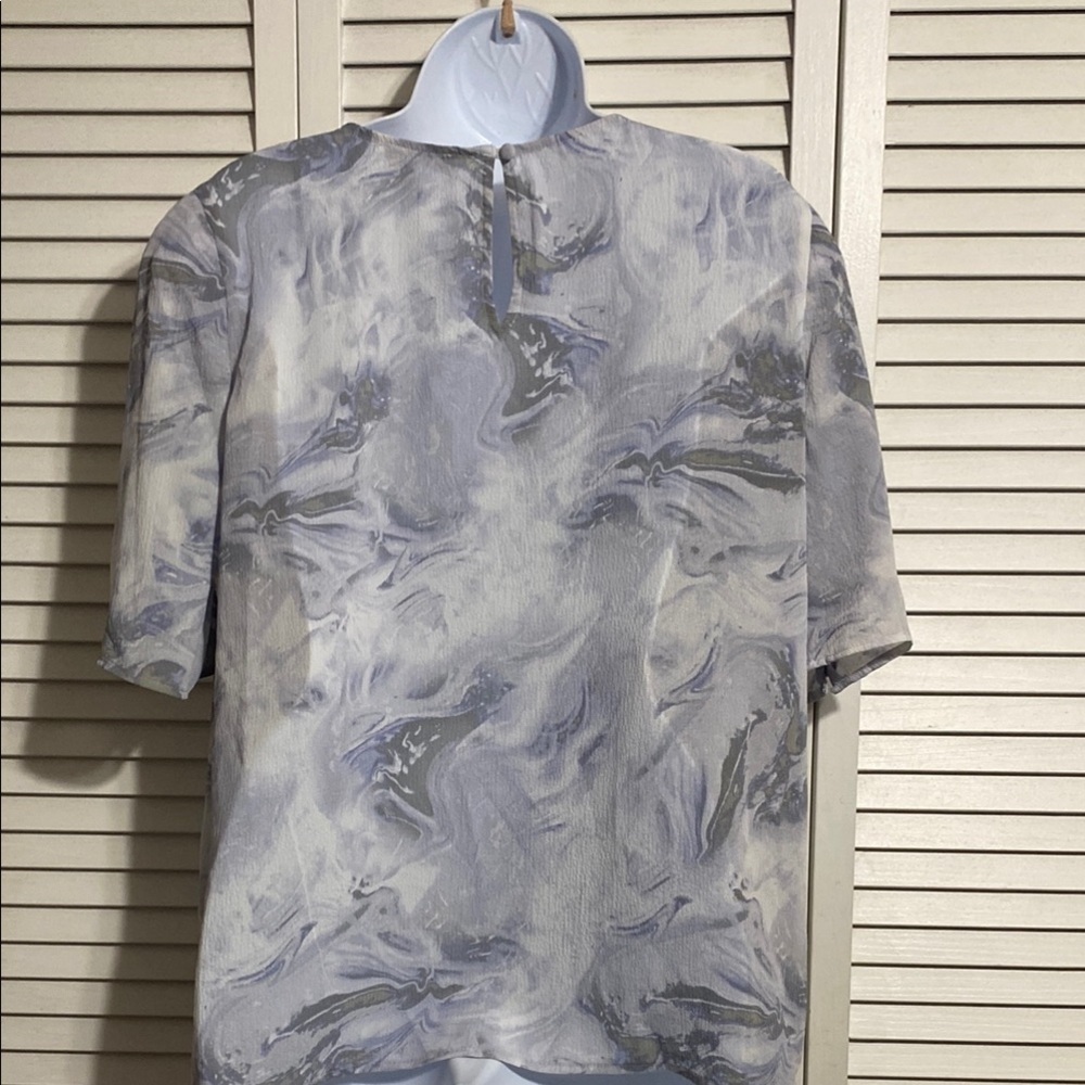 Calvin Klein marble swirl top! - Picture 6 of 10